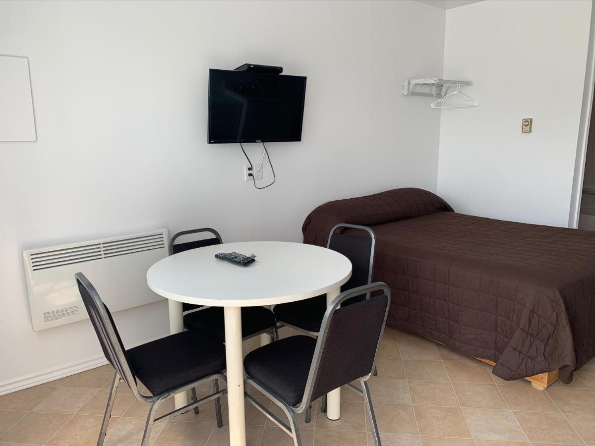 Les De La Aparthotel 2*